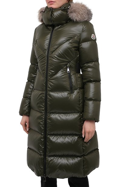 Пуховик MONCLER хаки цвета по цене 194500 руб., арт. F2-093-1C575-01-C0065, фото 3 Пуховик MONCLER, арт. F2-093-1C575-01-C0065, фото 3