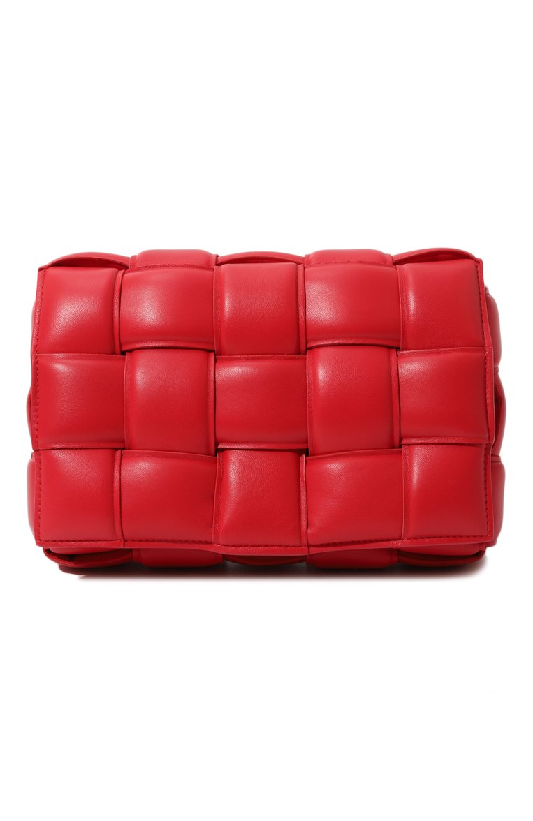 Женская сумка padded cassette BOTTEGA VENETA красного цвета, арт. 591970/VCQR1 | Фото 1 (Ремень/цепочка: На ремешке; Материал: Натуральная кожа; Размер: medium)