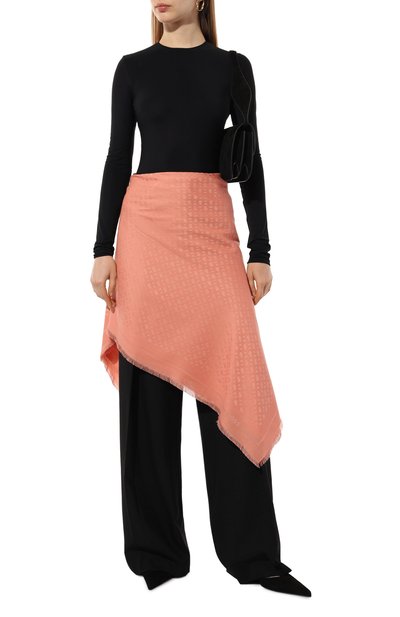 Шаль BOSS кораллового цвета по цене 10550 руб., арт. 50502686, фото 2 Шаль BOSS, арт. 50502686, фото 2