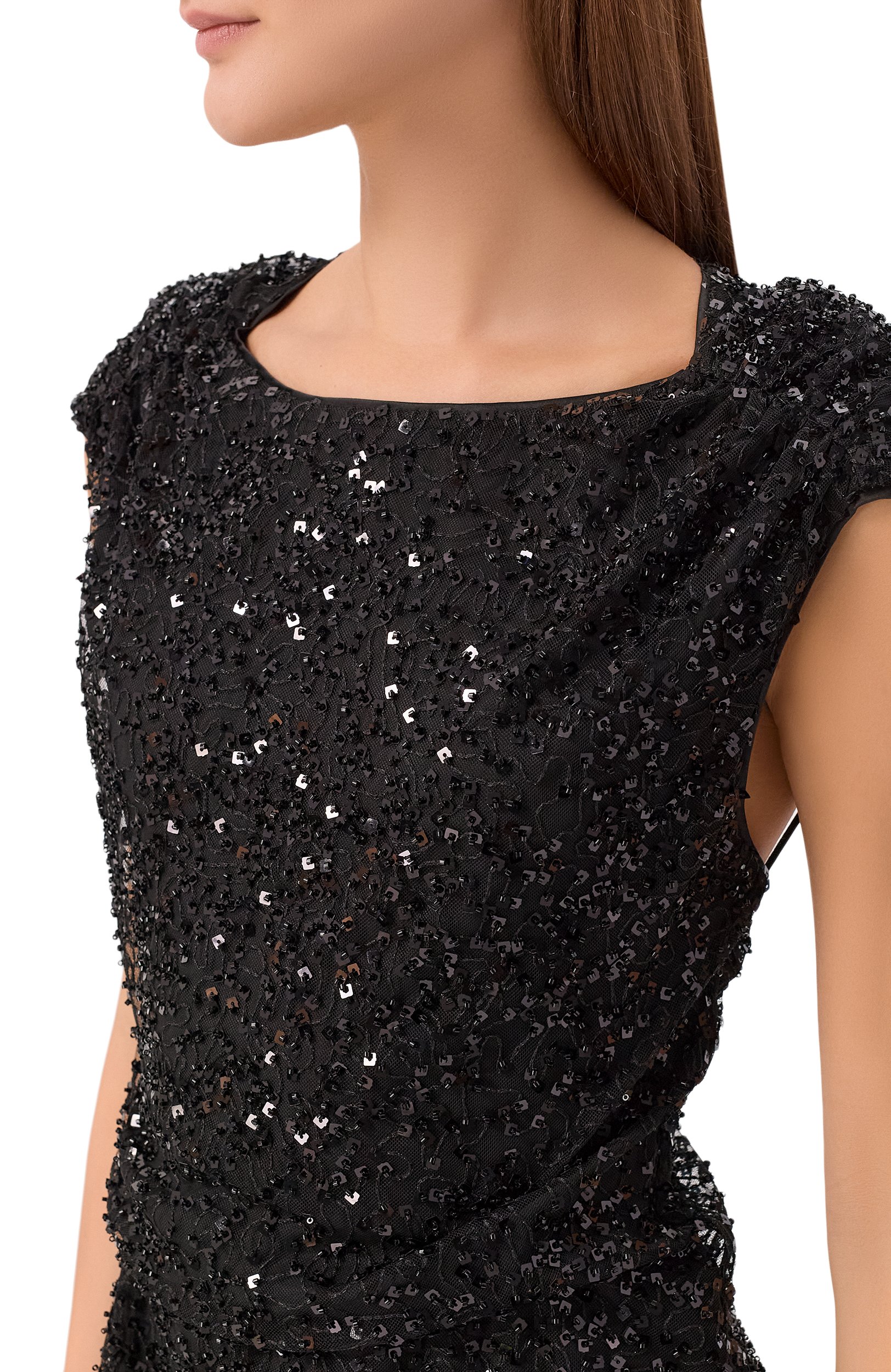 Платье с отделкой пайетками EMPORIO ARMANI черного цвета по цене 98100 руб., арт. EW004597/AF25600, фото 4 Платье с отделкой пайетками EMPORIO ARMANI, арт. EW004597/AF25600, фото 4