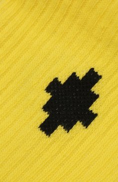Детские хлопковые носки MARCELO BURLON KIDS OF MILAN желтого цвета, арт. 21E/B/MB/6000/7010 | Фото 2 (Материал: Текстиль, Хлопок; Региональные ограничения белый список (Axapta Mercury): RU; Кросс-КТ: Носки; Материал сплава: Проставлено; Нос: Не проставлено; Мальчики Кросс-КТ: Носки)