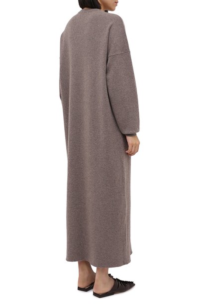 Кашемировое платье EXTREME CASHMERE серого цвета по цене 69950 руб., арт. 106/WEIRD, фото 4 Кашемировое платье EXTREME CASHMERE, арт. 106/WEIRD, фото 4