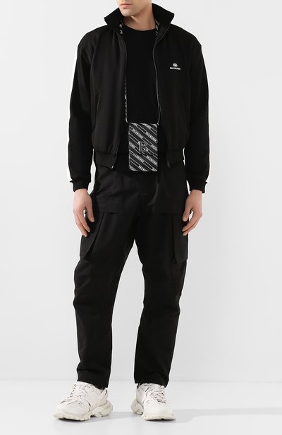 Толстовка BALENCIAGA черного цвета по цене 119000 руб., арт. 601727/TGV04, фото 2 Толстовка BALENCIAGA, арт. 601727/TGV04, фото 2