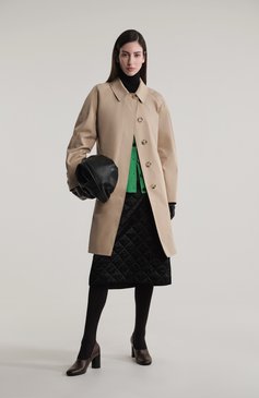 Женский хлопковый тре�нч BURBERRY бежевого цвета, арт. 8079411 | Фото 8 (Материал сплава: Проставлено; Длина (верхняя одежда): До середины бедра; Материал подклада: Хлопок; Драгоценные камни: Проставлено; Рукава: Длинные; Кросс-КТ: Куртка; Материал внешний: Хлопок; Стили: Классический)