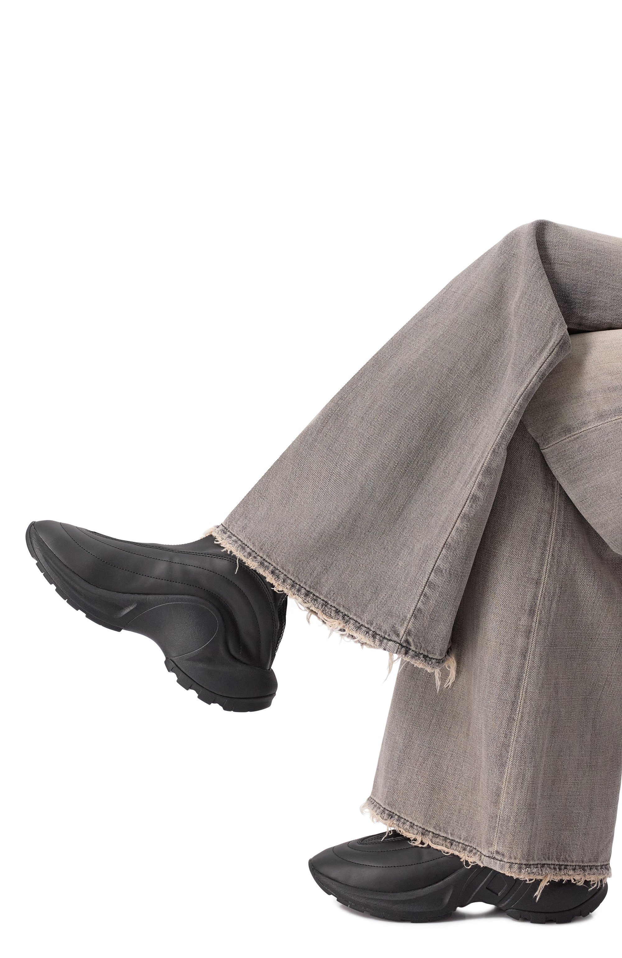 Полусапоги s-d-runner x DIESEL черного цвета по цене 33050 руб., арт. Y03549/PR003, фото 2 Полусапоги s-d-runner x DIESEL, арт. Y03549/PR003, фото 2