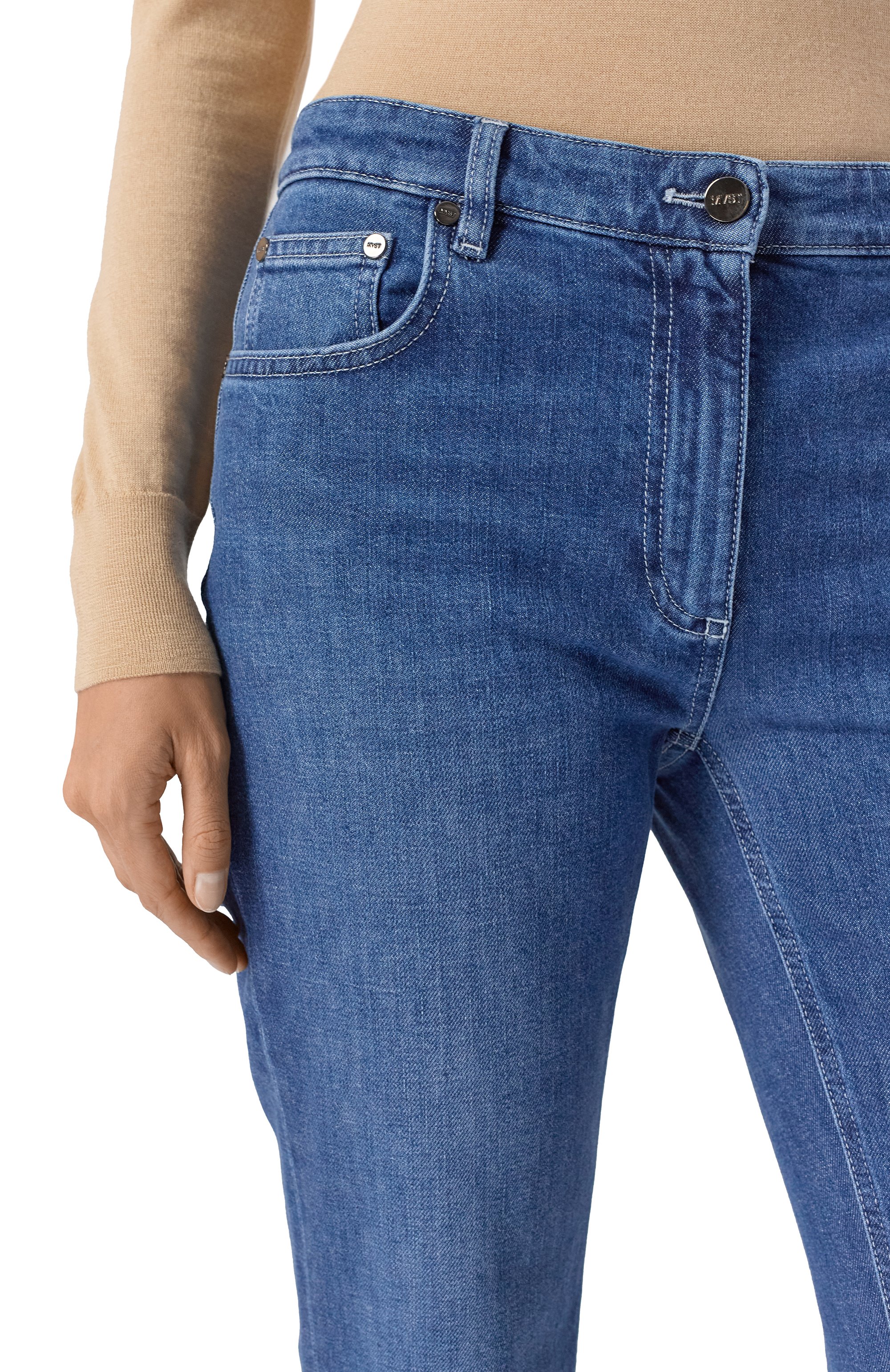 Джинсы MVST синего цвета по цене 83500 руб., арт. X2P.2201-58/BLUE, фото 5 Джинсы MVST, арт. X2P.2201-58/BLUE, фото 5