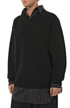 Мужской хлопковый свитер BALENCIAGA черного цвета, арт. 809508/T1712 | Фото 3 (Материал сплава: Проставлено; Рукава: Длинные; Длина (для топов): Удлиненные; Драгоценные камни: Проставлено; Мужское Кросс-КТ: Свитер-одежда; Стили: Кэжуэл; Принт: Без принта, С принтом; Материал внешний: Хлопок)