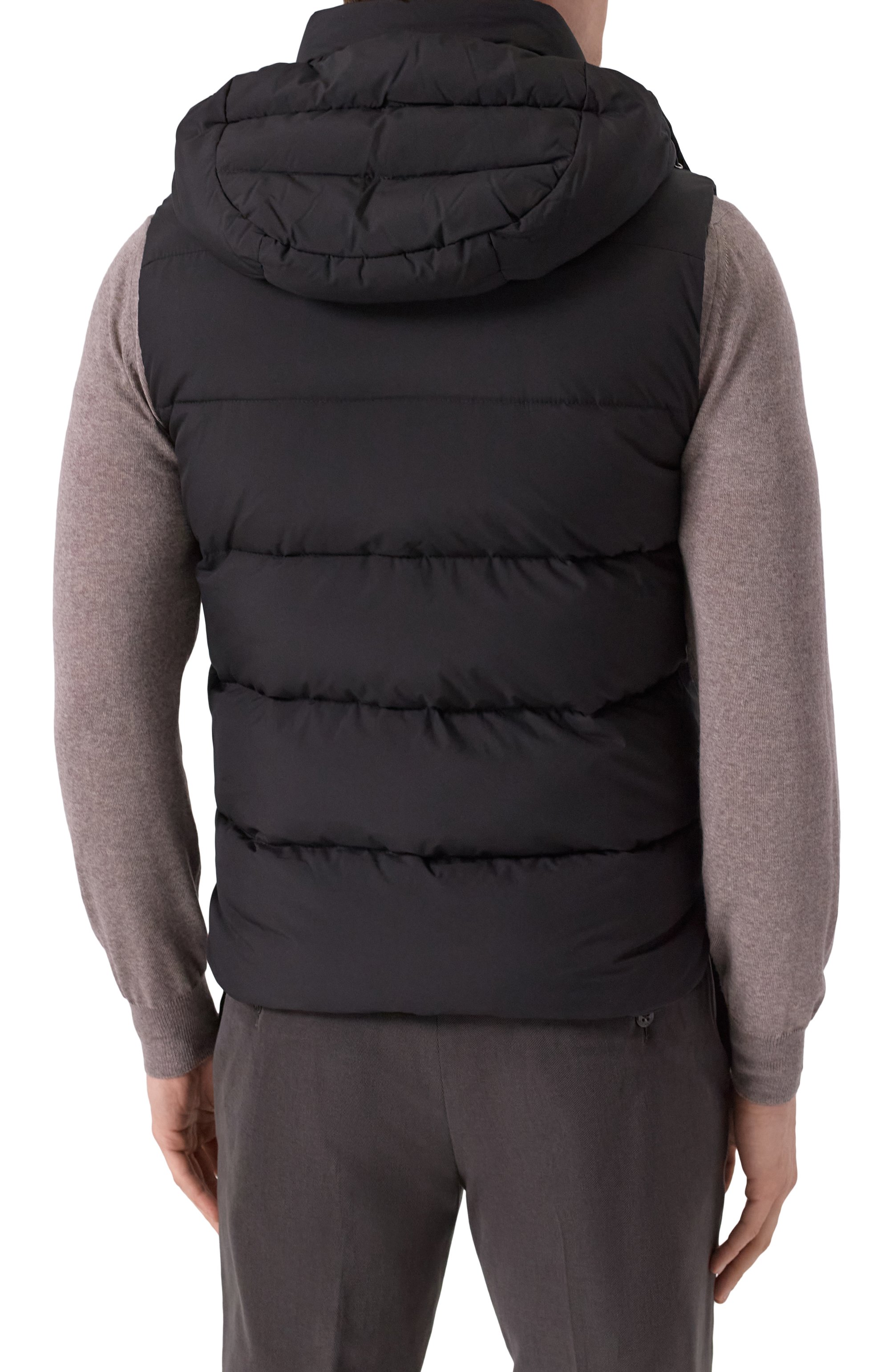 Пуховый жилет fire-skt MOORER черного цвета по цене 148500 руб., арт. FIRE, фото 4 Пуховый жилет fire-skt MOORER, арт. FIRE, фото 4