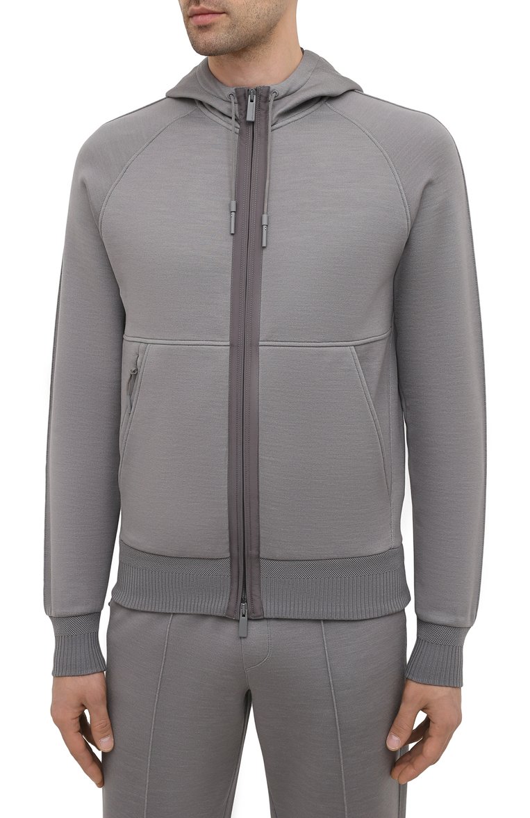 Мужской толстовка ZEGNA серого цвета, арт. UY564/815 | Фото 3 (Рукава: Длинные; Длина (для топов): Стандартные; Материал внешний: Хлопок, Шерсть, Синтетический материал; Мужское Кросс-КТ: Толстовка-одежда; Стили: Спорт-шик; Региональные ограничения белый список (Axapta Mercury): RU; Драгоценные камни: Проставлено; Материал сплава: Проставлено)