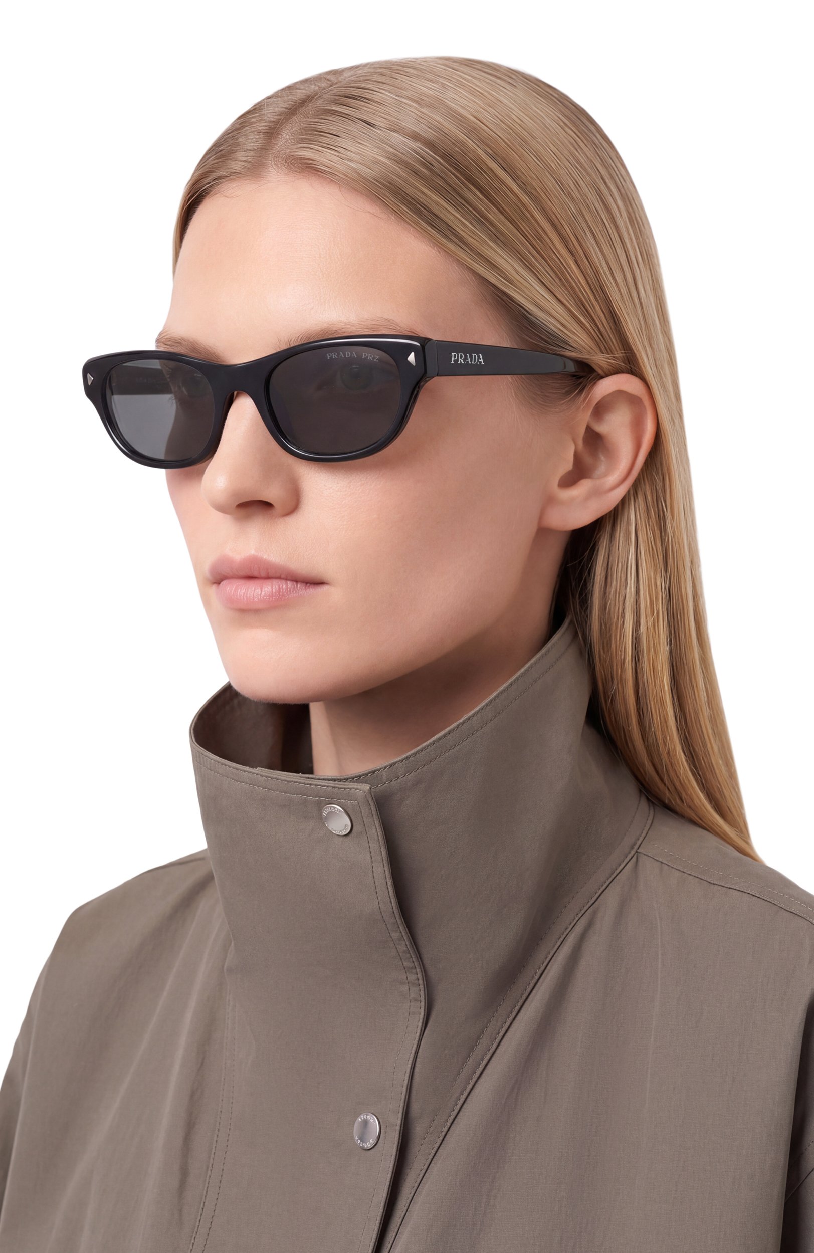Солнцезащитные очки PRADA черного цвета по цене 62400 руб., арт. C08S-16K90T, фото 2 Солнцезащитные очки PRADA, арт. C08S-16K90T, фото 2