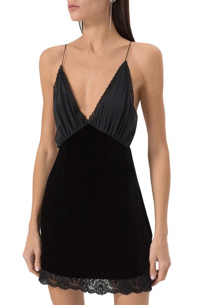 Бархатное платье LOUVE черного цвета по цене 175000 руб., арт. 25-01-01-04-07-02-01, фото 3 Бархатное платье LOUVE, арт. 25-01-01-04-07-02-01, фото 3