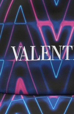 Мужская бейсболка VALENTINO синего цвета, арт. XY2HDA10/KUU | Фото 4 (Материал: Текстиль, Синтетический материал; Региональные ограничения белый список (Axapta Mercury): Не проставлено; Материал сплава: Проставлено; Нос: Не проставлено)