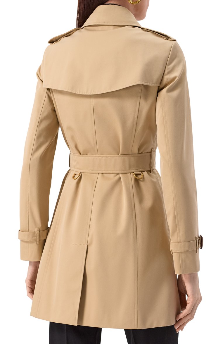 Женский хлопковый тренч BURBERRY бежевого цвета, арт. 8079408 | Фото 4 (Рукава: Длинные; Длина (верхняя одежда): До середины бедра; Материал подклада: Хлопок; Материал внешний: Хлопок; Кросс-КТ: Куртка; Стили: Кэжуэл)