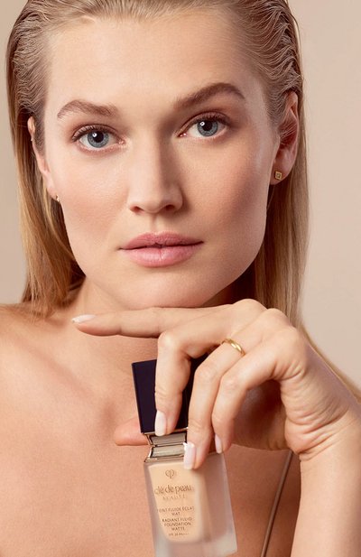 Тональный флюид с эффектом матового покрытия, o20 (35ml) CLÉ DE PEAU BEAUTÉ, арт. 16250CP, фото 4