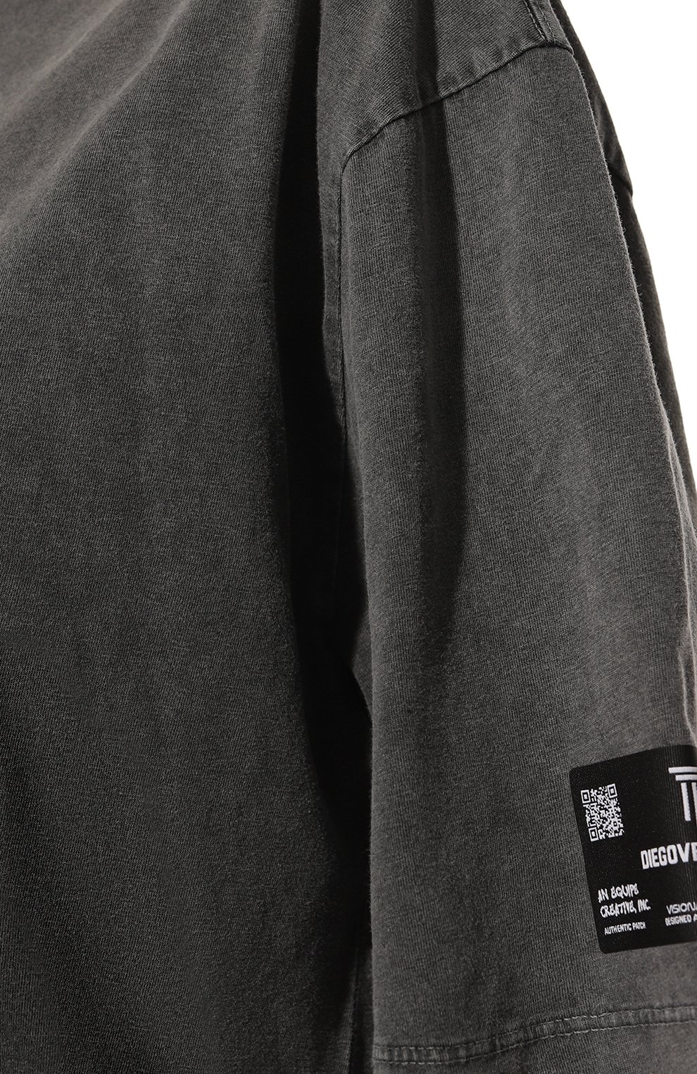 Хлопковая футболка DIEGO VENTURINO темно-серого цвета по цене 16400 руб., арт. FW22-DV TS0 PATCH_WMN, фото 5 Хлопковая футболка DIEGO VENTURINO, арт. FW22-DV TS0 PATCH_WMN, фото 5