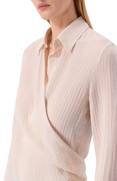 Блузка из вискозы и шелка ANN DEMEULEMEESTER кремового цвета по цене 98850 руб., арт. B0013790/FA712, фото 5 Блузка из вискозы и шелка ANN DEMEULEMEESTER, арт. B0013790/FA712, фото 5