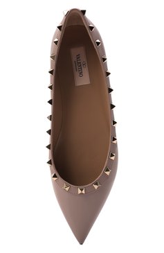 Женские кожаные балетки rockstud VALENTINO бежевого цвета, арт. XW2S0403/VNW | Фото 6 (Материал внешний: Кожа; Каблук высота: Низкий; Материал внутренний: Натуральная кожа; Материал сплава: Проставлено; Подошва: Плоская; Драгоценные камни: Проставлено; Длина стельки: 22,3, 22,6, 23,3, 23,6, 24,0, 24,3, 24,6, 25,0, 25,3, 25,6, 26,0, 26,3, 26,6, 27,0, 27,3; толщина подошвы: 0,4; ширина носка стельки: 7,9, 8, 8,2, 8,3, 8,4, 8,7, 8,8; высота каблука: 0,8)