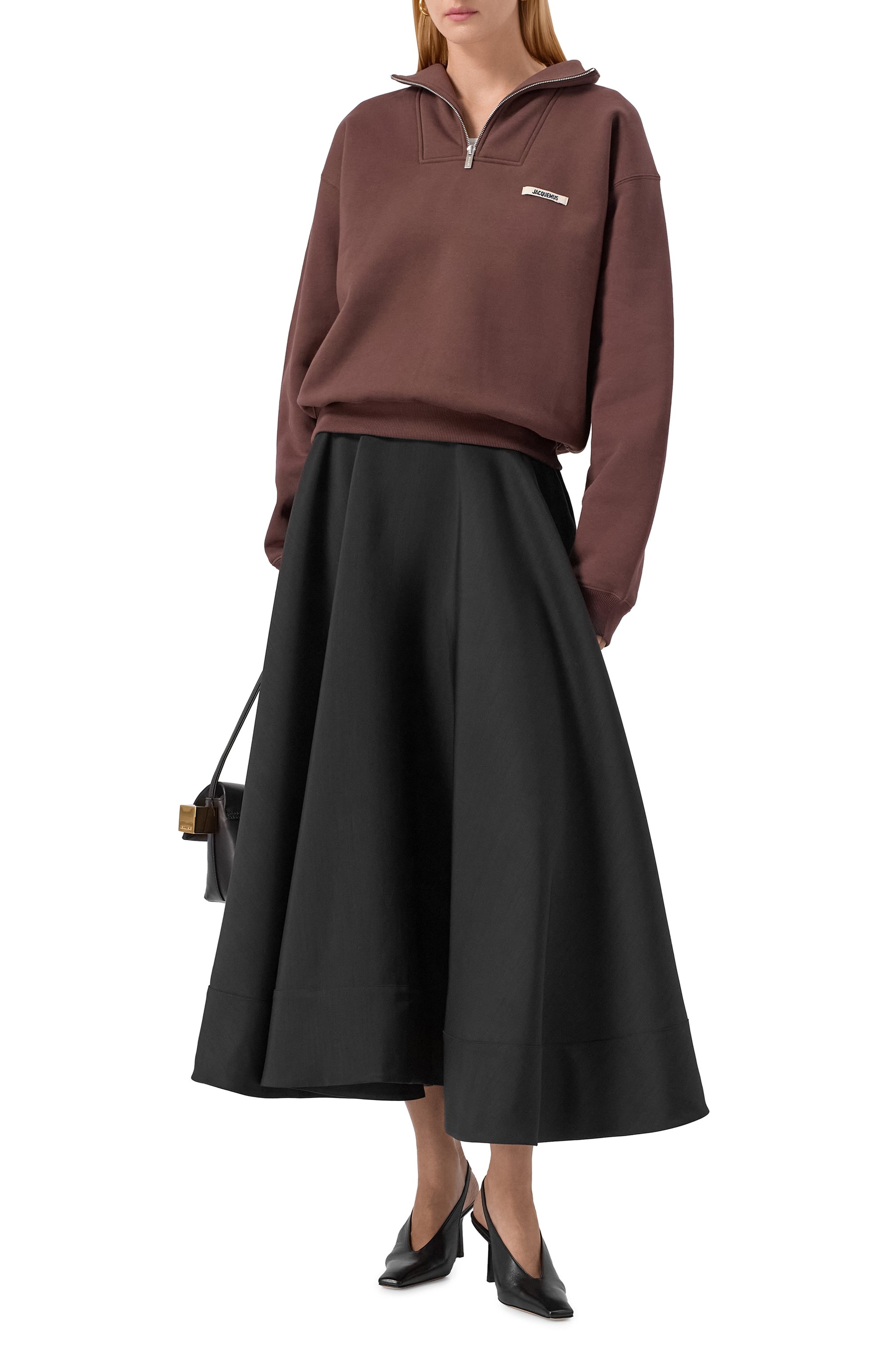 Хлопковый свитшот JACQUEMUS коричневого цвета по цене 51950 руб., арт. 25HSSW00210/AJ00174, фото 2 Хлопковый свитшот JACQUEMUS, арт. 25HSSW00210/AJ00174, фото 2