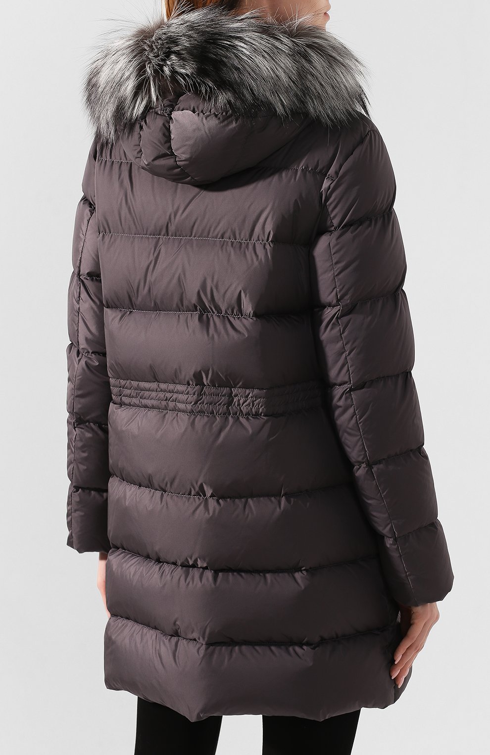 Пуховик moncler aphroti MONCLER темно-серого цвета по цене 242500 руб., арт. E2-093-49338-25-C0059, фото 4 Пуховик moncler aphroti MONCLER, арт. E2-093-49338-25-C0059, фото 4