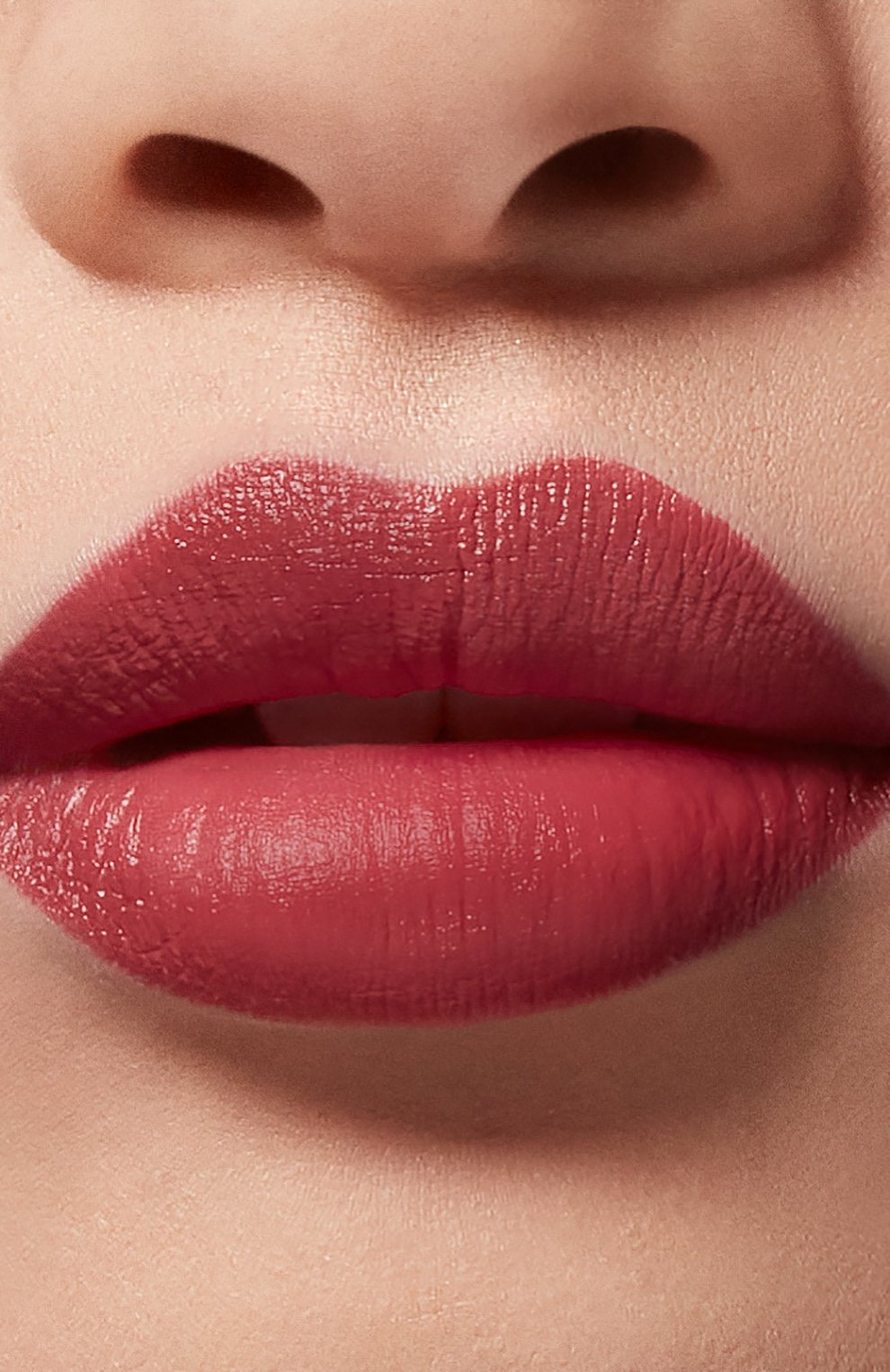 Губная помада rosso valentino matte (рефил), 407r (3.5g) VALENTINO цвета по цене 4290 руб., арт. 3614273232333, фото 2 Губная помада rosso valentino matte (рефил), 407r (3.5g) VALENTINO, арт. 3614273232333, фото 2