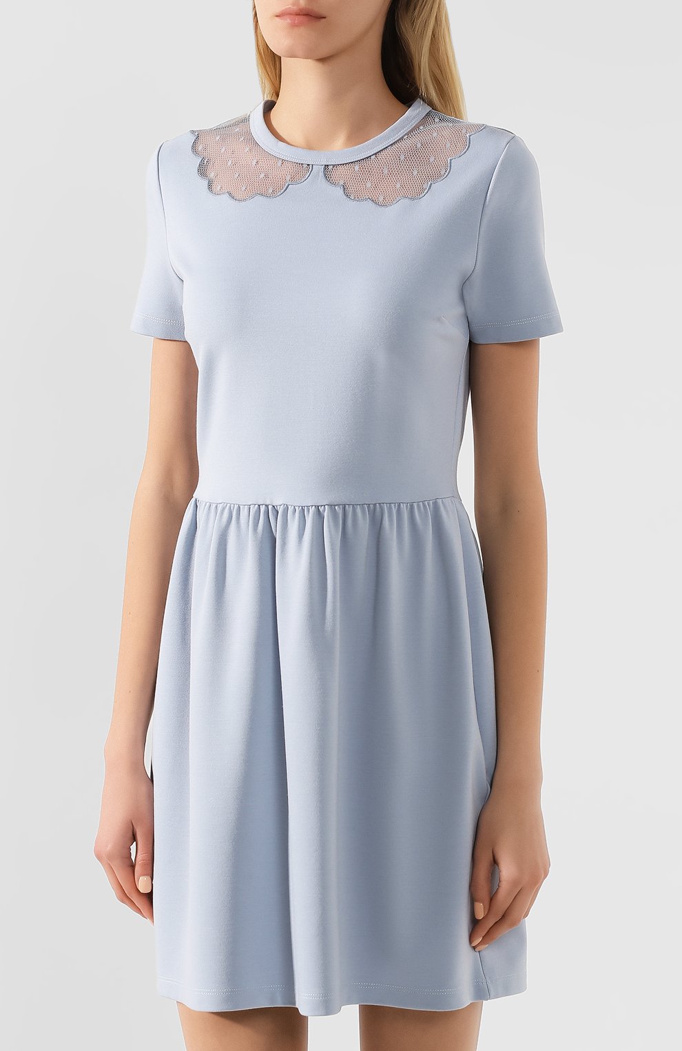 Платье из вискозы REDVALENTINO голубого цвета по цене 46050 руб., арт. TR3MJ03X/4WS, фото 3 Платье из вискозы REDVALENTINO, арт. TR3MJ03X/4WS, фото 3