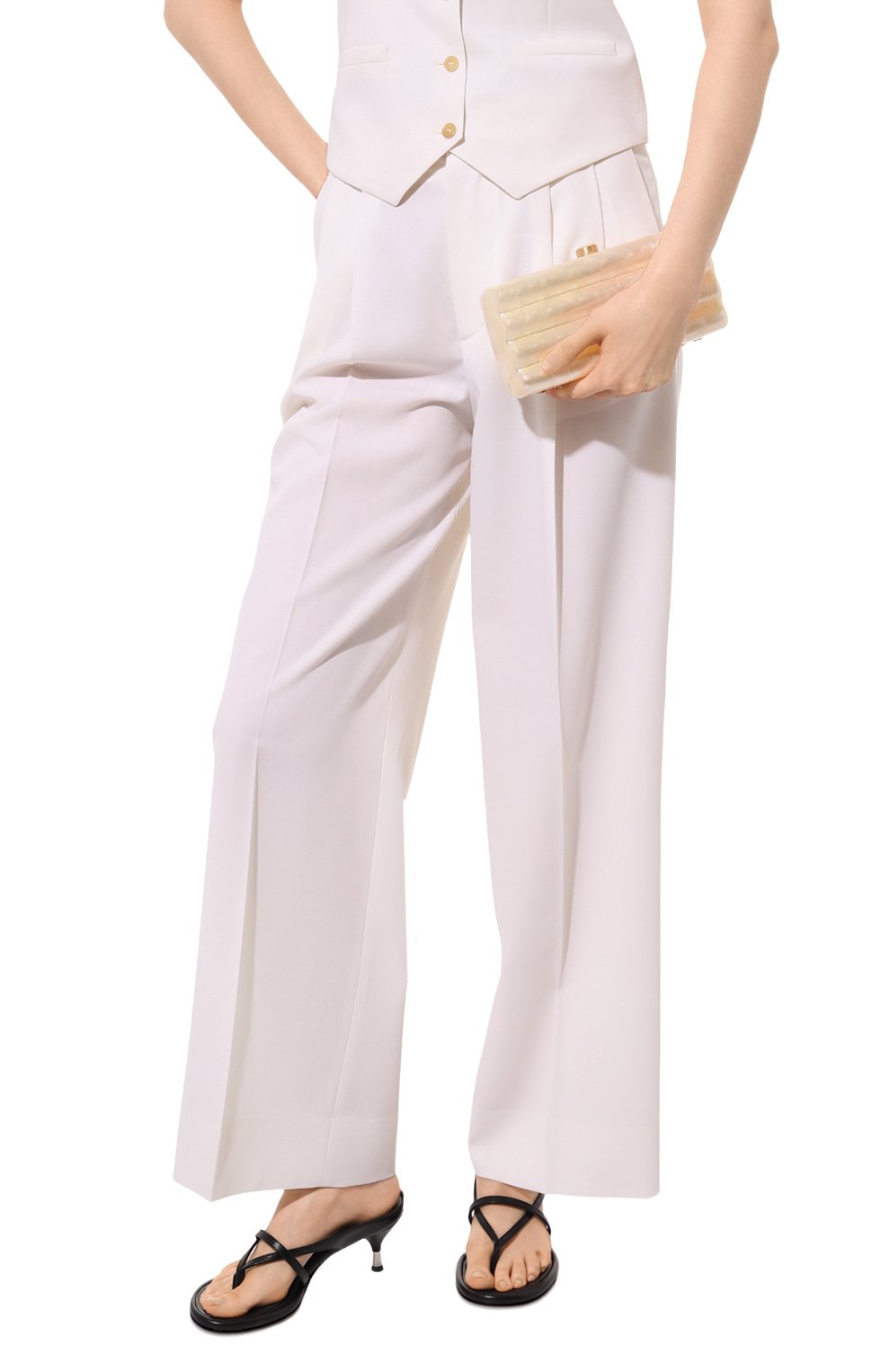 Клатч enid CULT GAIA кремового цвета по цене 36050 руб., арт. CL1139PS, фото 2 Клатч enid CULT GAIA, арт. CL1139PS, фото 2