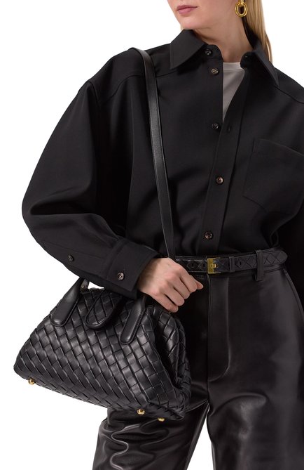 Женская сумка lauren 1980 BOTTEGA VENETA черного цвета, арт. 806053 V40Z1 | Фото 2 (Материал сплава: Проставлено; Ремень/цепочка: На ремешке; Размер: medium; Материал: Натуральная кожа; Драгоценные камни: Проставлено)