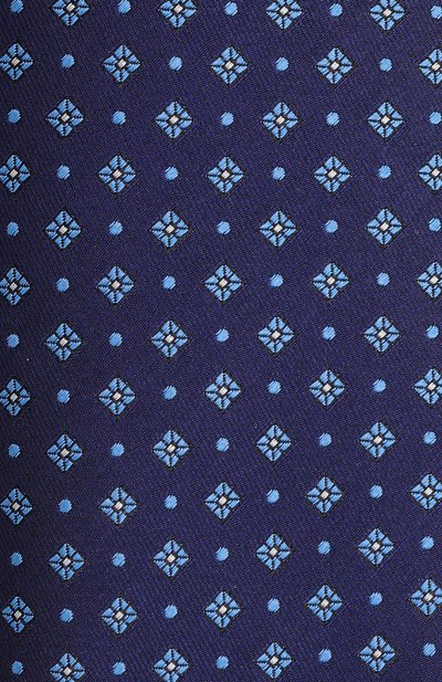 Шелковый галстук CANALI синего цвета по цене 21000 руб., арт. 18/HJ04416, фото 4 Шелковый галстук CANALI, арт. 18/HJ04416, фото 4