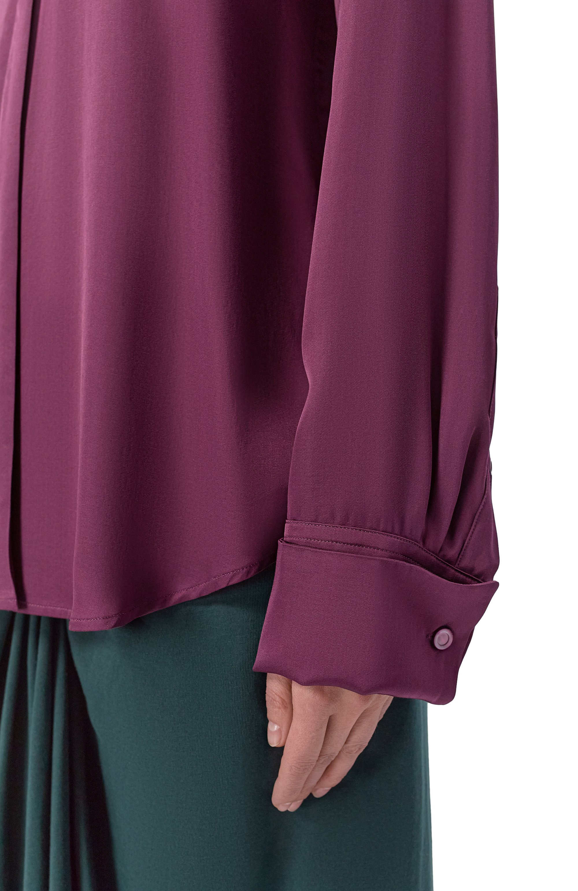 Атласная рубашка DRIES VAN NOTEN фиолетового цвета по цене 86500 руб., арт. 010783/3177, фото 5 Атласная рубашка DRIES VAN NOTEN, арт. 010783/3177, фото 5