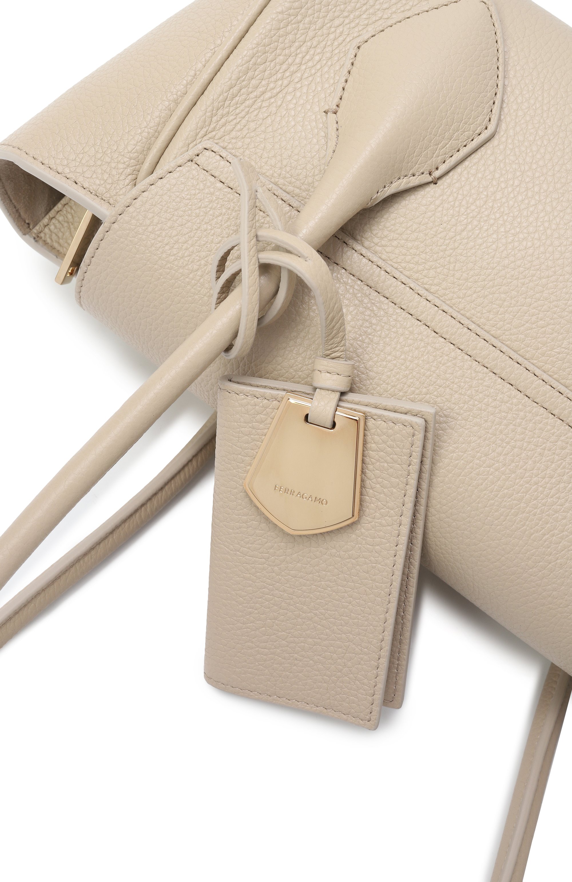 Сумка east-west small FERRAGAMO светло-бежевого цвета по цене 216500 руб., арт. 218953/779115, фото 3 Сумка east-west small FERRAGAMO, арт. 218953/779115, фото 3