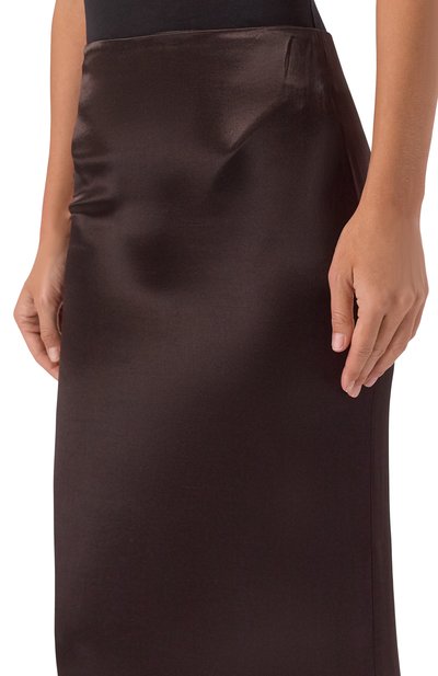 Атласная юбка ARMARIUM коричневого цвета по цене 73350 руб., арт. ARMFWSK16/V012, фото 5 Атласная юбка ARMARIUM, арт. ARMFWSK16/V012, фото 5