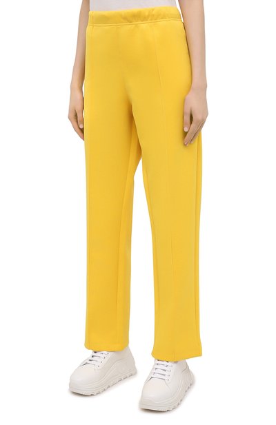 Брюки LACOSTE желтого цвета по цене 36700 руб., арт. XH2841, фото 3 Брюки LACOSTE, арт. XH2841, фото 3