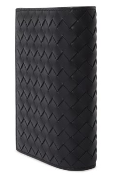 Мужской кожаная обложка для паспорта BOTTEGA VENETA темно-синего цвета, арт. 817398/V4LQ2 | Фото 2 (Материал: Натуральная кожа; Нос: Не проставлено; Материал сплава: Проставлено; Кросс-КТ: обложки и футляры)
