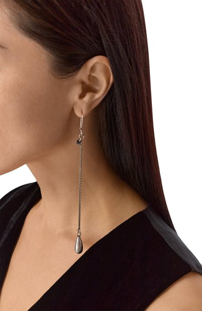 Серьги ANN DEMEULEMEESTER серебряного цвета по цене 57550 руб., арт. B0012680/JW020, фото 4 Серьги ANN DEMEULEMEESTER, арт. B0012680/JW020, фото 4