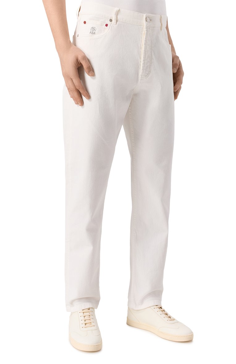Мужские джинсы iconic fit BRUNELLO CUCINELLI белого цвета, арт. MP77P01090 | Фото 3 (Автоматизация ТО: Проставлено; Материал внешний: Хлопок, Деним; Автоматизация состава: Проставлено; Длина (брюки, джинсы): Стандартные; Кросс-КТ: Деним; Стили: Классический; Силуэт М (брюки): Прямые; Детали: Без декора)