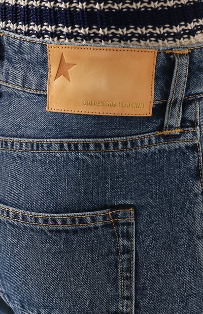 Джинсы GOLDEN GOOSE DELUXE BRAND синего цвета по цене 33650 руб., арт. G36WP008.A1, фото 5 Джинсы GOLDEN GOOSE DELUXE BRAND, арт. G36WP008.A1, фото 5