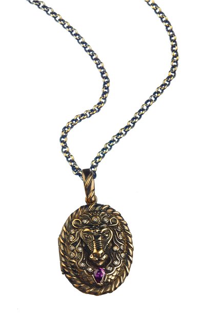 Кулон everyday luck box for leo QUEENSBEE золотого цвета по цене 99000 руб., арт. 902127, фото 1 Кулон everyday luck box for leo QUEENSBEE, арт. 902127, фото 1