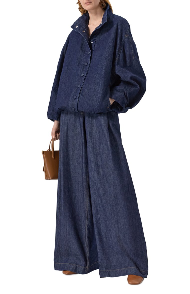 Женские джинсы DRIES VAN NOTEN синего цвета, арт. 251-010936-1553 | Фото 2 (Длина (брюки, джинсы): Удлиненные; Материал внешний: Хлопок, Деним; Силуэт Ж (брюки и джинсы): Широкие; Кросс-КТ: Деним; Стили: Минимализм; Автоматизация состава: Проставлено; Автоматизация ТО: Проставлено)