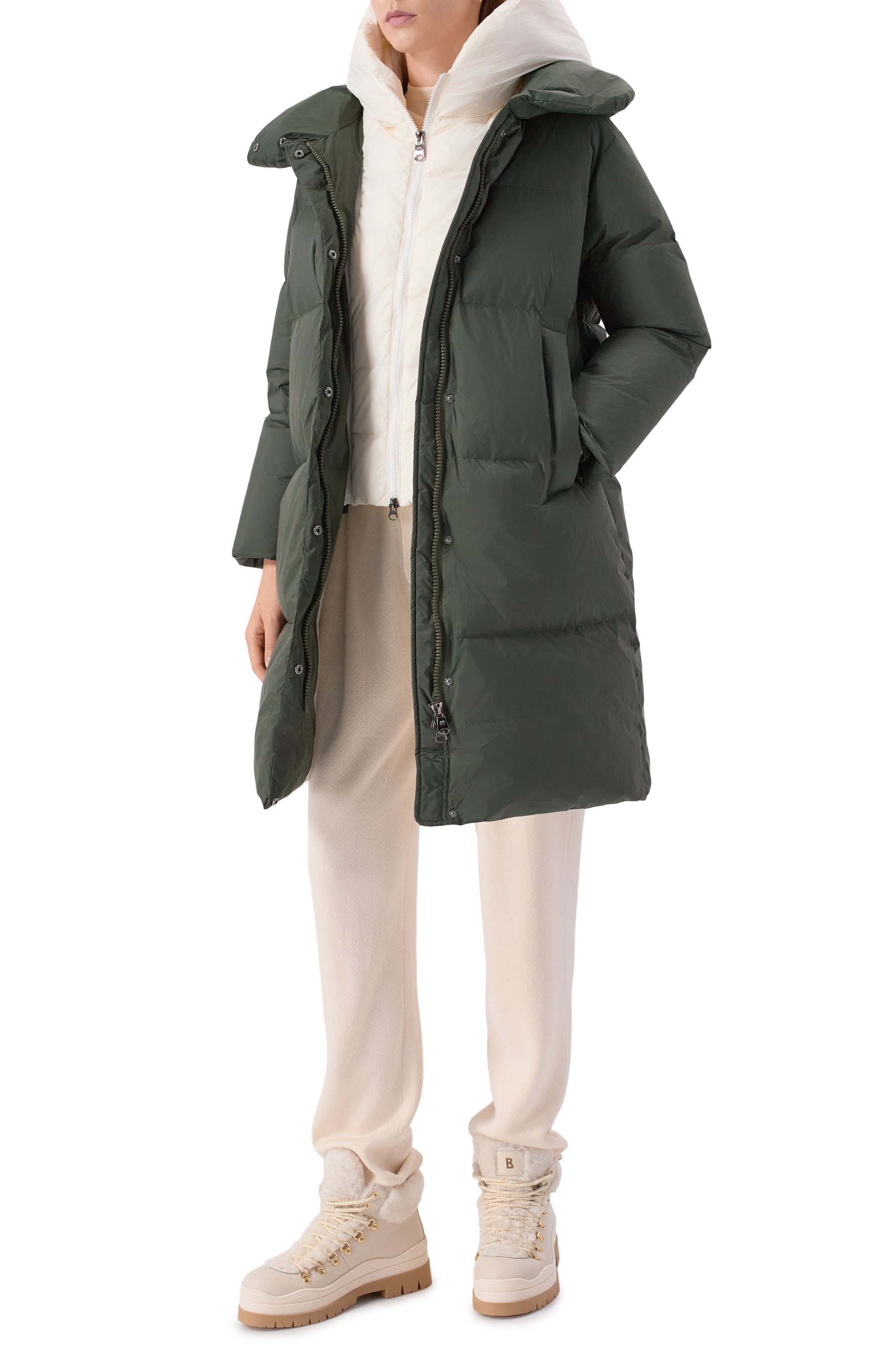 Пуховик HETREGO зеленого цвета по цене 82750 руб., арт. 8P632/LIANA, фото 2 Пуховик HETREGO, арт. 8P632/LIANA, фото 2