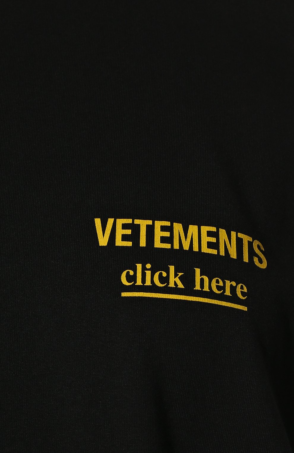 Хлопковая футболка VETEMENTS черного цвета по цене 26750 руб., арт. UA53TR110B 1610/W, фото 5 Хлопковая футболка VETEMENTS, арт. UA53TR110B 1610/W, фото 5