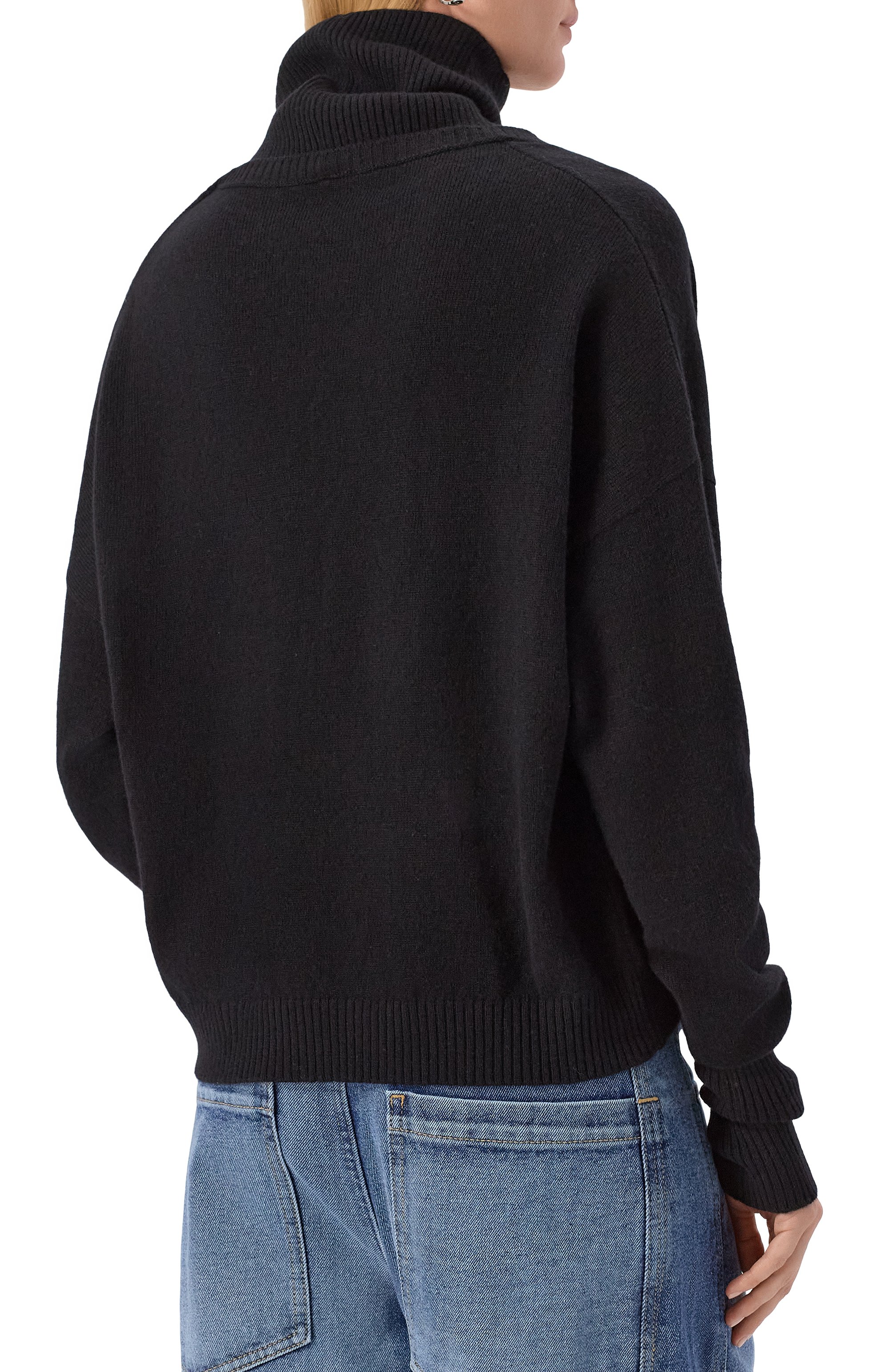 Пуловер из шерсти и кашемира ANDREA YA'AQOV черного цвета по цене 69950 руб., арт. 25WMAG82/CASHMERE W00L, фото 4 Пуловер из шерсти и кашемира ANDREA YA'AQOV, арт. 25WMAG82/CASHMERE W00L, фото 4