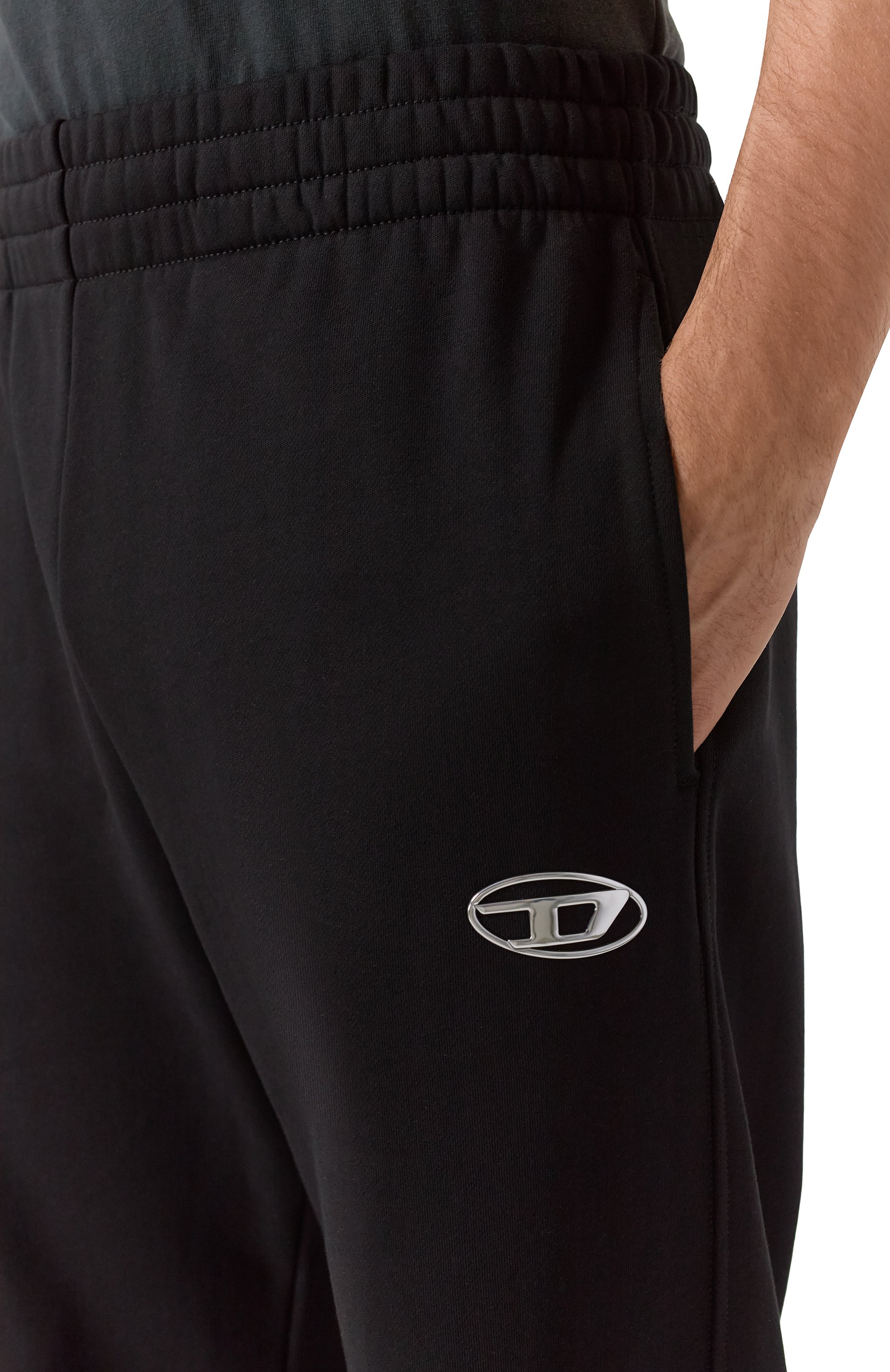 Хлопковые джоггеры DIESEL черного цвета по цене 18450 руб., арт. A19417/0BMBJ, фото 5 Хлопковые джоггеры DIESEL, арт. A19417/0BMBJ, фото 5