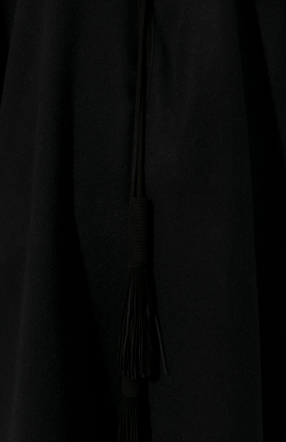 Кашемировое пончо SAINT LAURENT черного цвета по цене 287000 руб., арт. 613060/3YB35, фото 5 Кашемировое пончо SAINT LAURENT, арт. 613060/3YB35, фото 5