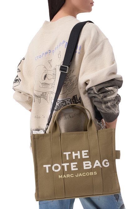 Женский сумка-тоут the traveller small MARC JACOBS (THE) хаки цвета, арт. M0016161 | Фото 2 (Сумки-технические: Сумки-шопперы; Ремень/цепочка: На ремешке; Размер: small; Материал: Текстиль)