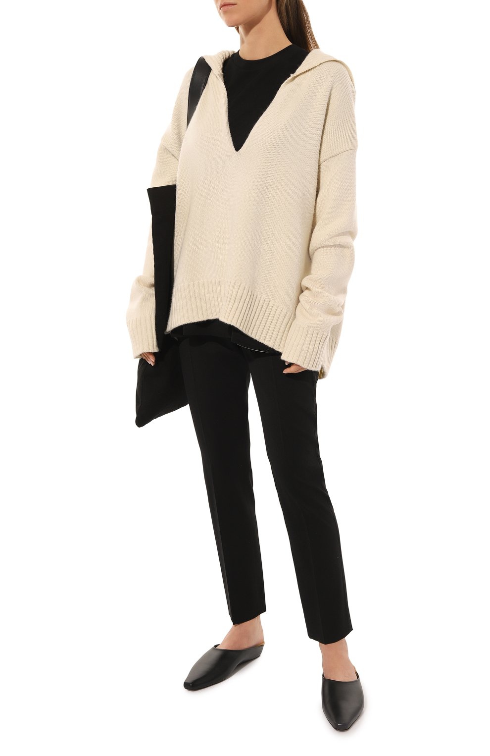 Шерстяные брюки DOLCE & GABBANA черного цвета по цене 76900 руб., арт. FTAM2T/FUBF0, фото 2 Шерстяные брюки DOLCE & GABBANA, арт. FTAM2T/FUBF0, фото 2