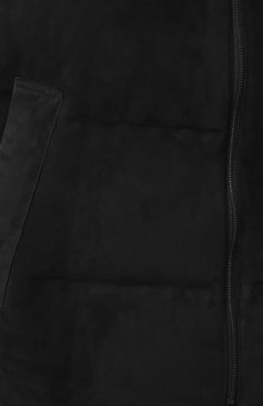 Мужской замшевый жилет ZEGNA черного цвета, арт. E184/UEPVMA8 | Фото 7 (Материал сплава: Проставлено; Материал утеплителя: Шерсть, Пух и перо; Драгоценные камни: Проставлено; Материал внешний: Натуральная кожа; Длина (верхняя одежда): Короткие; Мужское Кросс-КТ: жилеты-объемные; Стили: Кэжуэл)
