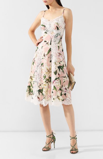 Платье с принтом DOLCE & GABBANA розового цвета по цене 246000 руб., арт. F6B3QT/FSAYV, фото 2 Платье с принтом DOLCE & GABBANA, арт. F6B3QT/FSAYV, фото 2