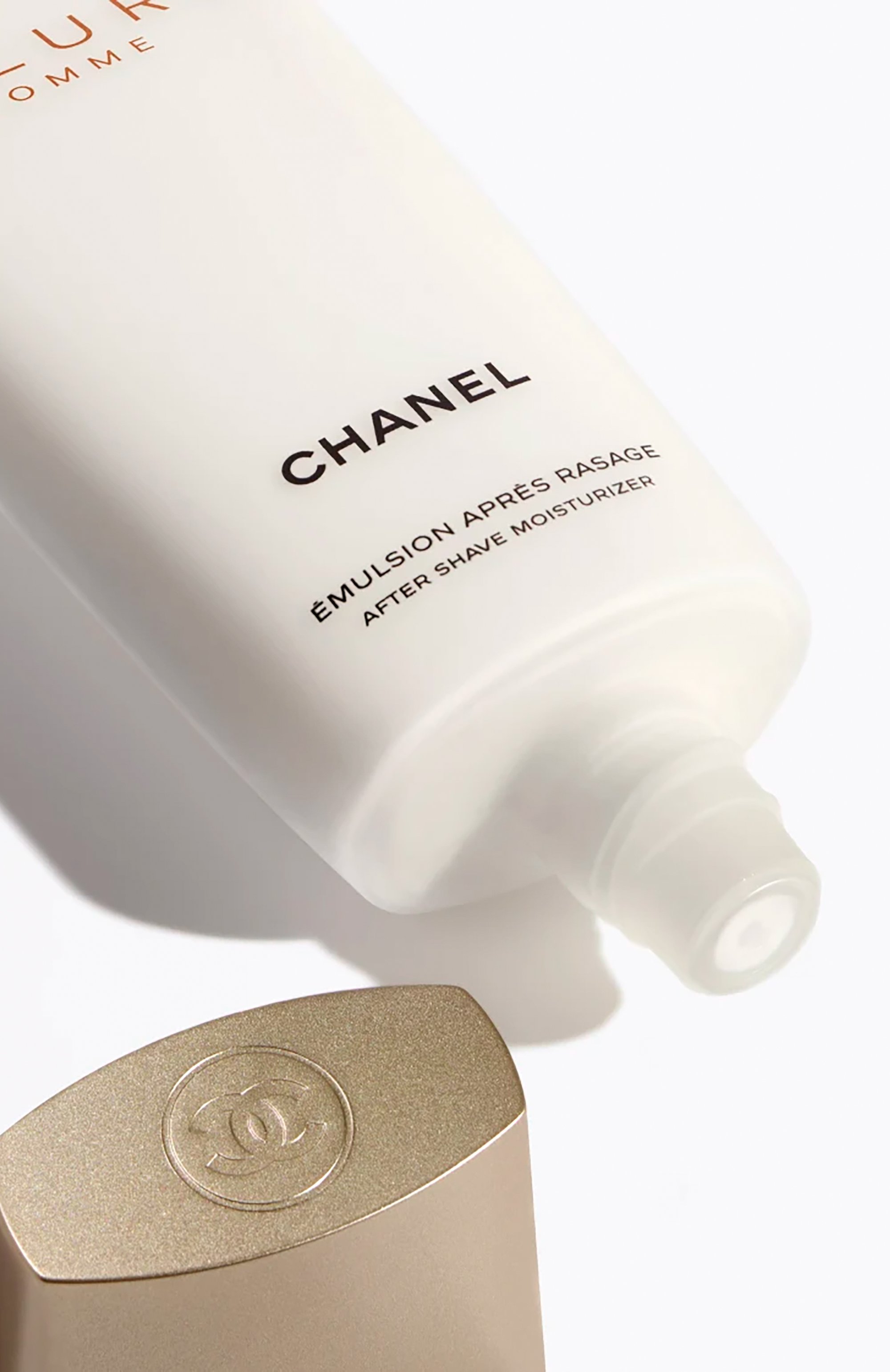 Эмульсия после бритья allure homme (100ml) CHANEL бесцветного цвета по цене 6450 руб., арт. 0121250, фото 3 Эмульсия после бритья allure homme (100ml) CHANEL, арт. 0121250, фото 3