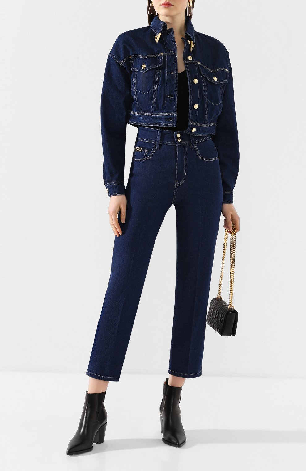 Джинсы VERSACE JEANS COUTURE синего цвета по цене 22600 руб., арт. A1HVA0TI-VDP515/A0B54, фото 2 Джинсы VERSACE JEANS COUTURE, арт. A1HVA0TI-VDP515/A0B54, фото 2
