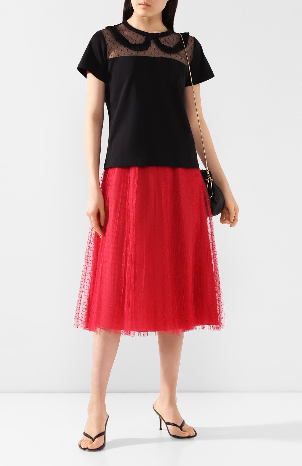 Хлопковая футболка REDVALENTINO черного цвета по цене 26650 руб., арт. TR0MG05Q/52M, фото 2 Хлопковая футболка REDVALENTINO, арт. TR0MG05Q/52M, фото 2